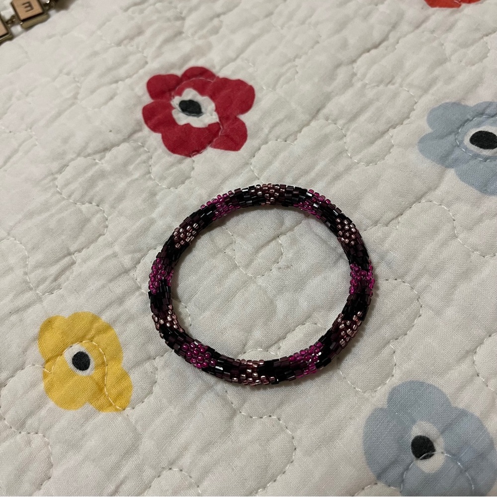 BEADED Purple Pink Gold Bracelet Size: Small - Medium Fits if You Like Snug - Picture 6 of 6